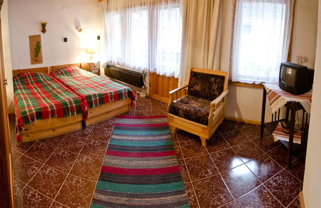 Palyongov Guest House Chepelare Room photo